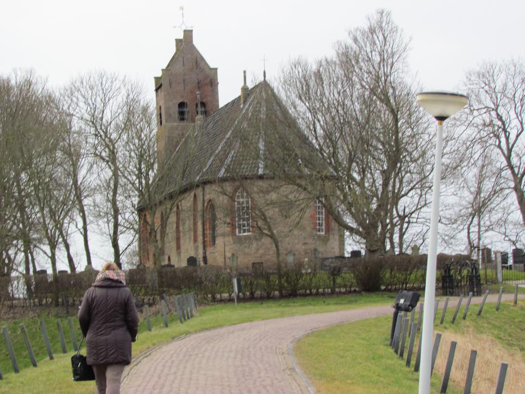 Het Schoolhuis Bed and Breakfast Ferwerd Eksteriør billede